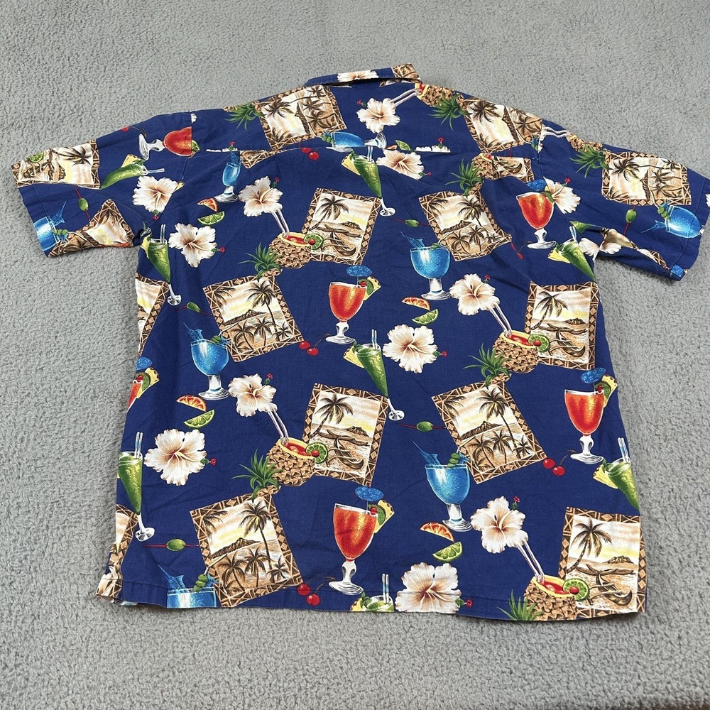 Winnie Fashion Shirt Mens XL Blue Hawaiian Cocktail Print Button Up Made Hawaii - Picture 11 of 12